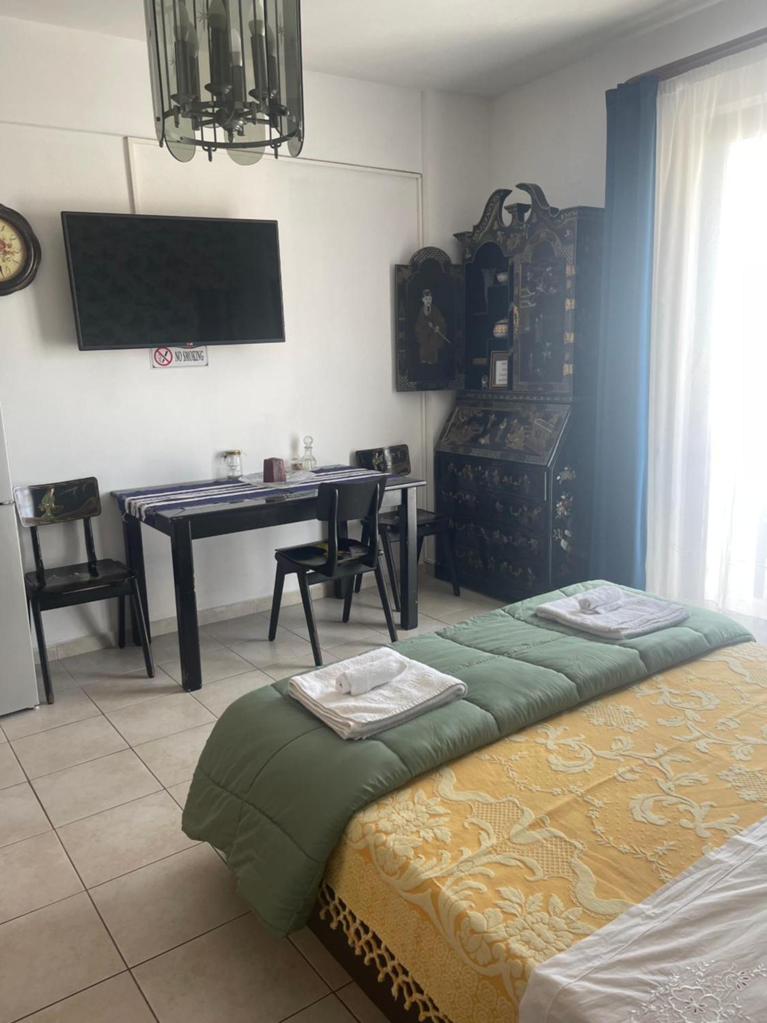 Retire Flat In The Heart Of City Iraklio Exteriér fotografie