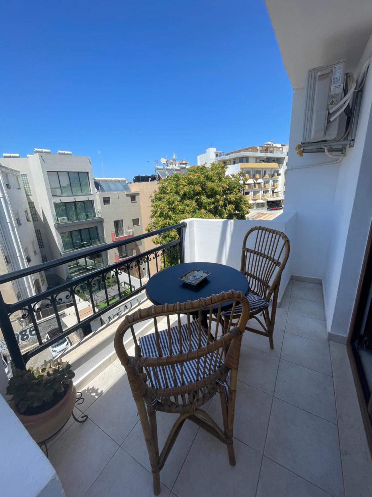 Retire Flat In The Heart Of City Iraklio Exteriér fotografie